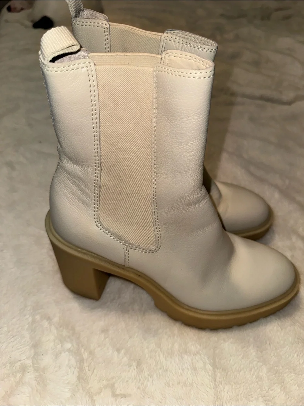 Dolce Vita H20 ivory Leather platform ankle boots waterproof size 8.5